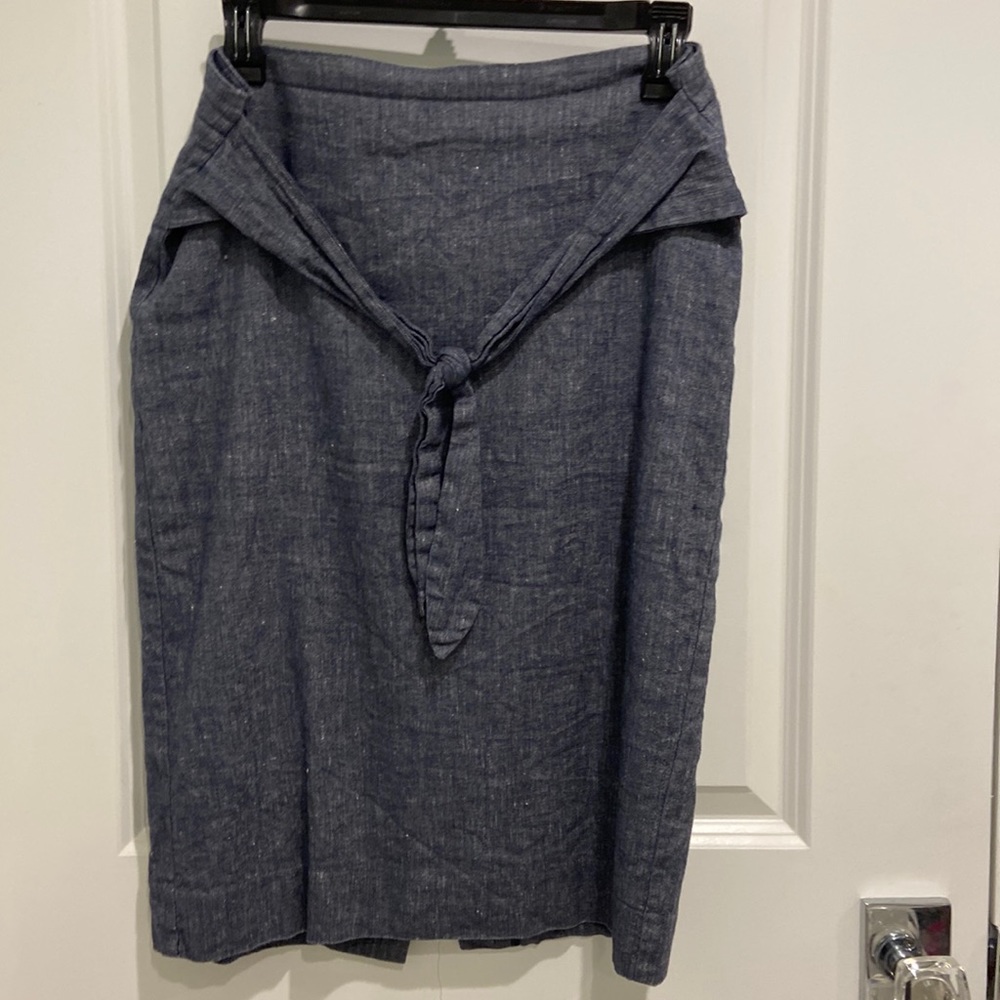 Grey tie-front skirt